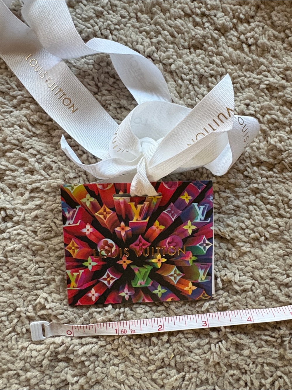 Louis Vuitton Limited Edition 2019 shopping bag & unused gift tag with ribbon - Picture 11 of 13
